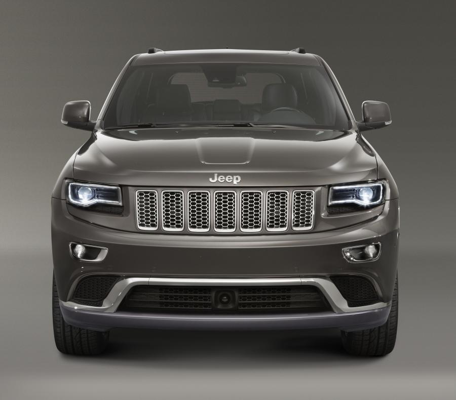  Jeep Grand Cherokee Summit 2013 года  (фото 22 из 27)